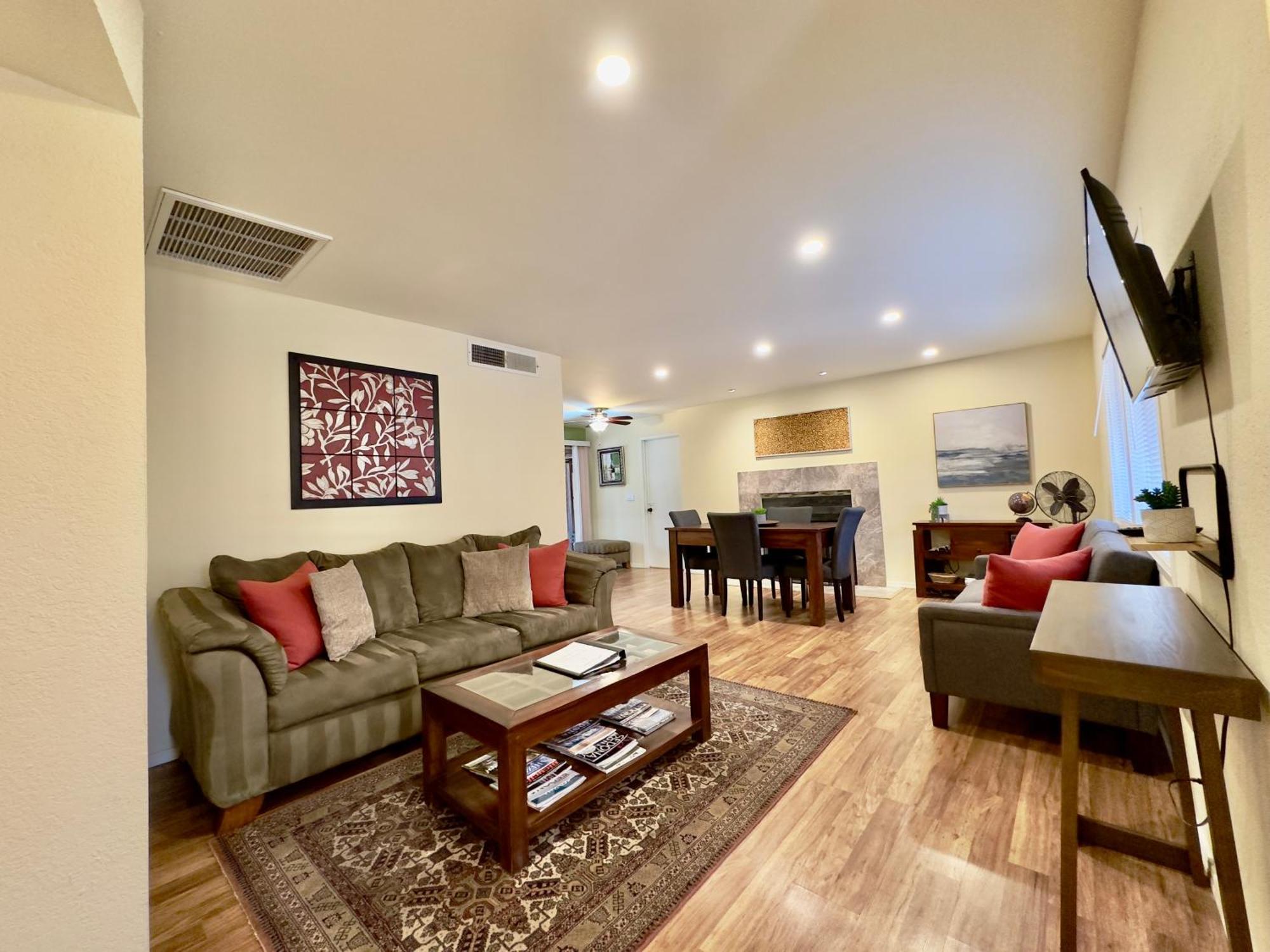 Zen Desert Home, Great Location Holiday home
